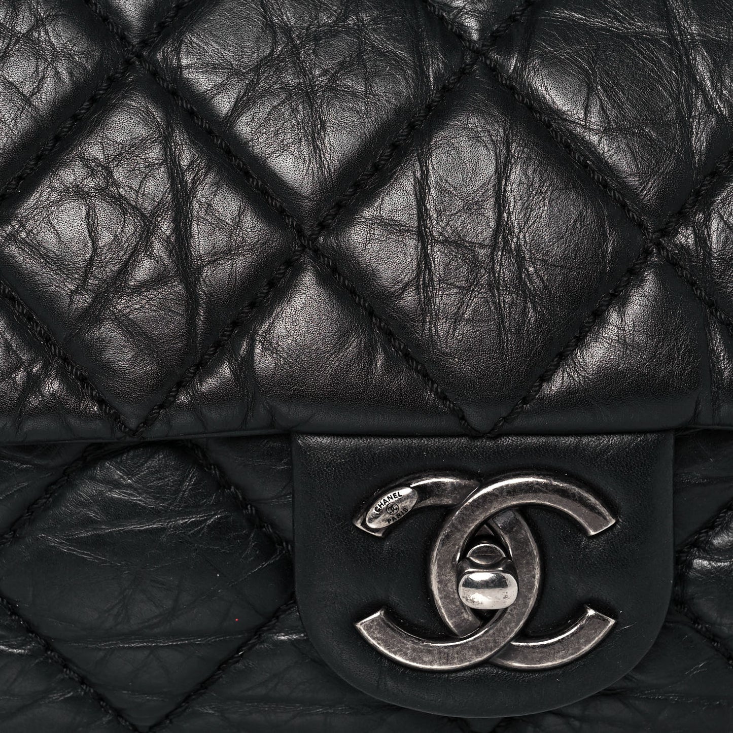 Aged Calfskin Medium New Portobello Flap Black