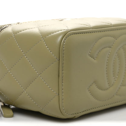 Chanel Lambskin Quilted Small Top Handle Vanity Case With Chain Light Green 9 of 10
