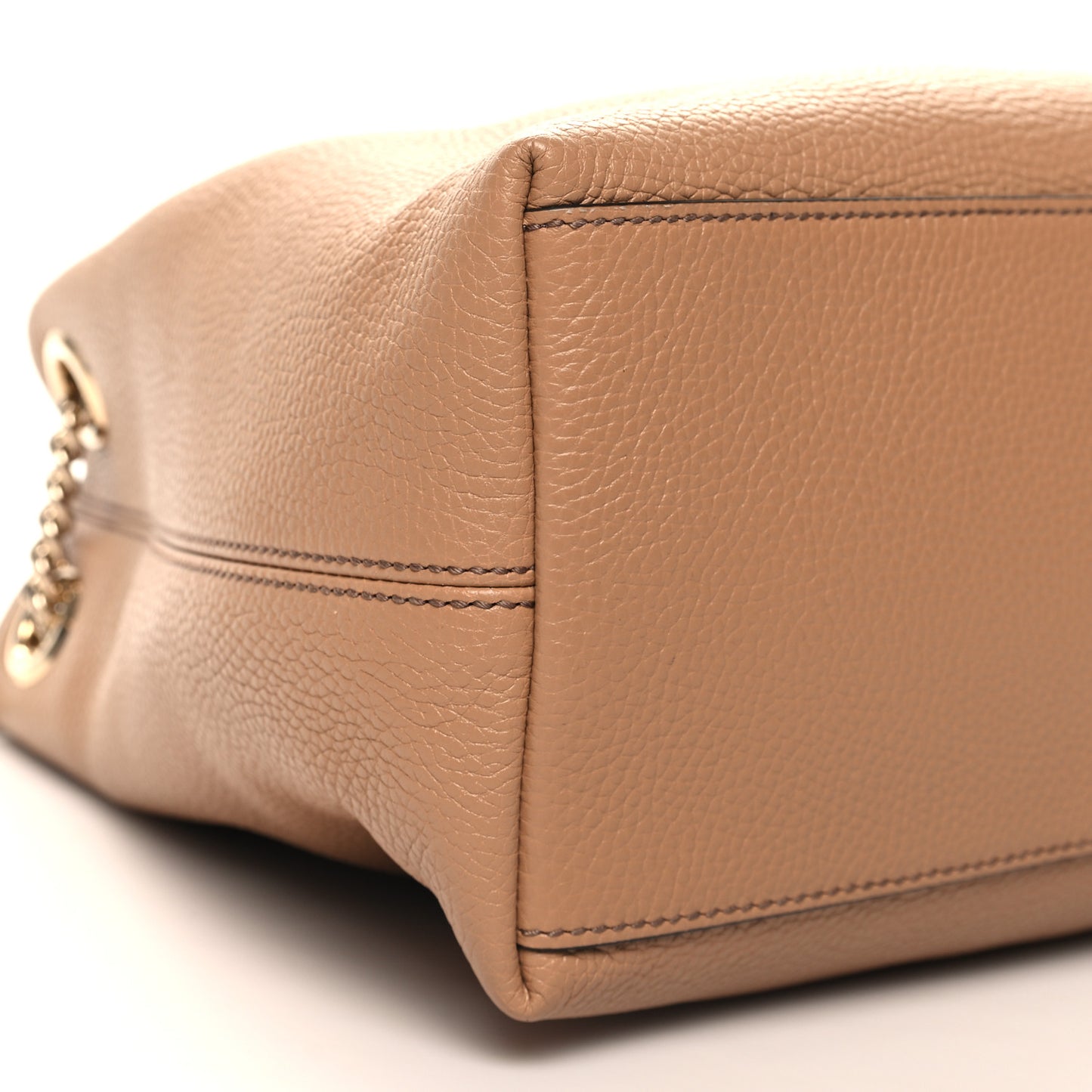 Pebbled Calfskin Medium Soho Chain Shoulder Bag Camelia