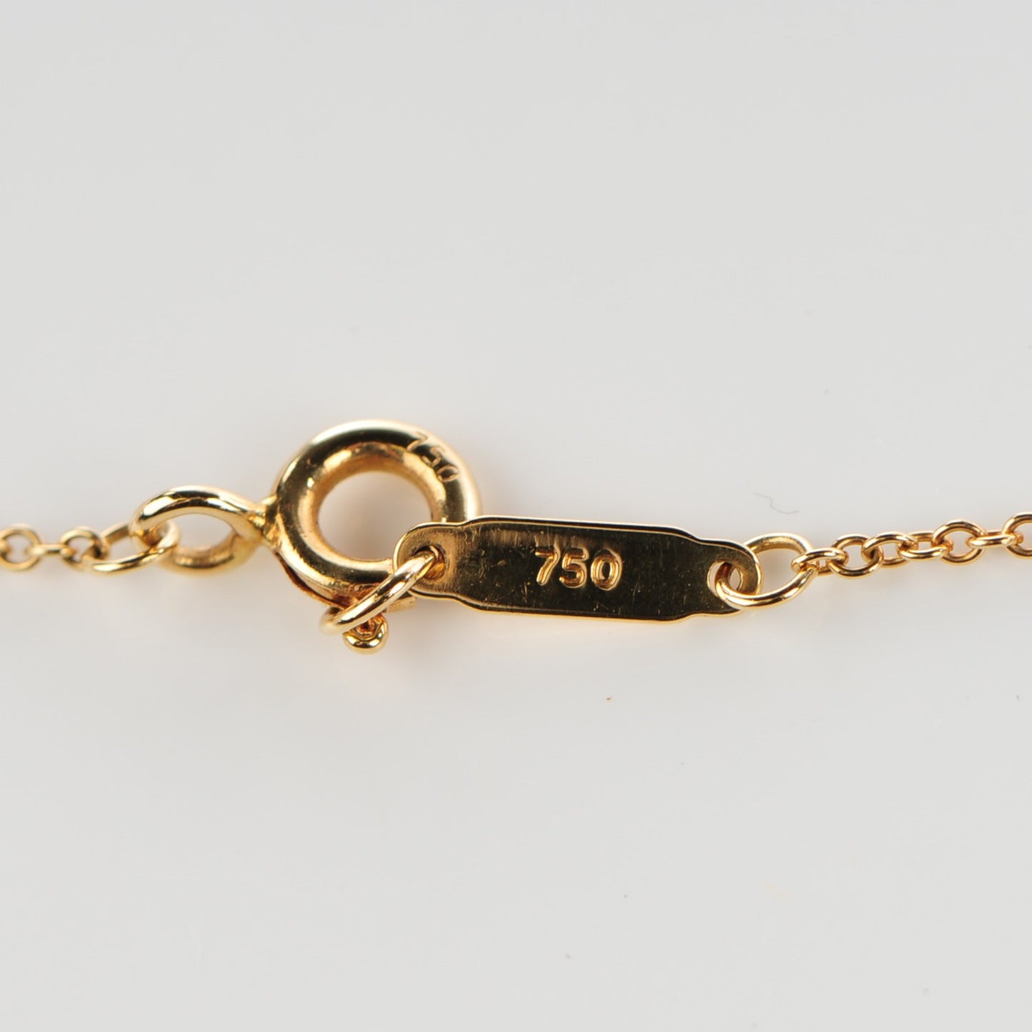 18K Yellow Gold Diamond Heart Pendant Necklace