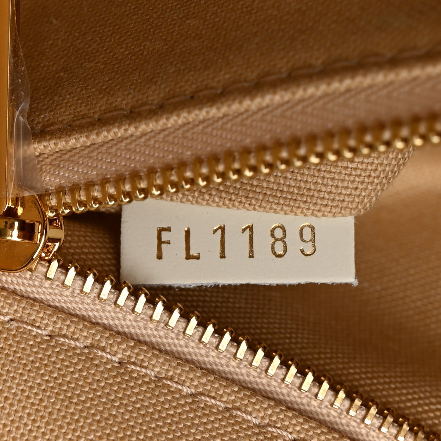 Monogram Giant Onthego GM Kaki Beige