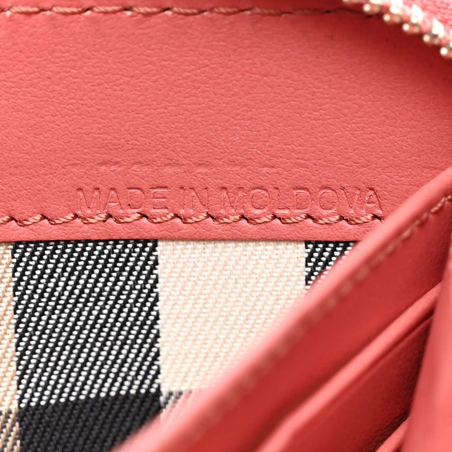 Grainy Calfskin Zip Around Wallet Cinnamon Red
