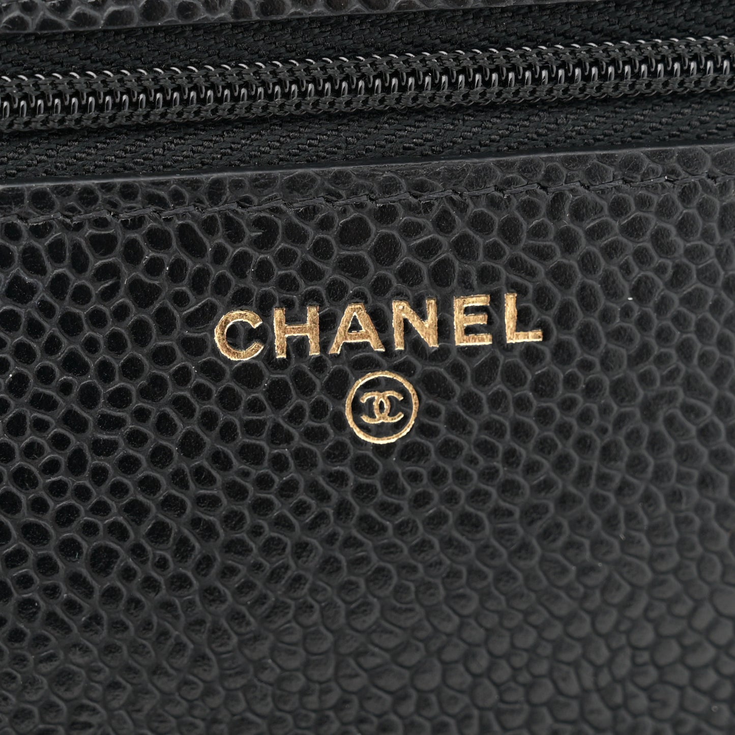 Caviar Quilted Wallet on Chain WOC Black