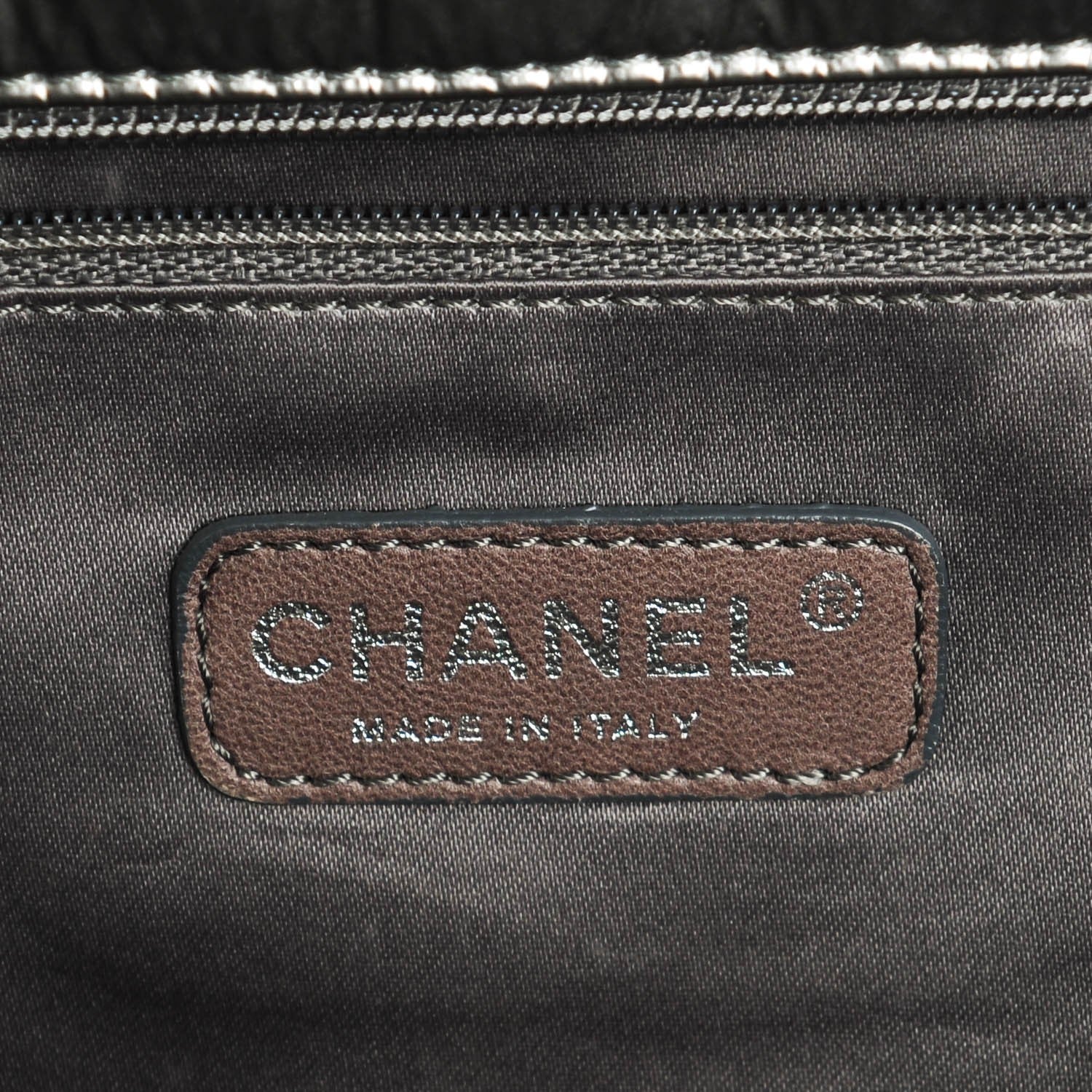Chanel Vinyl Graphic Edge Flap Silver 6 of 8