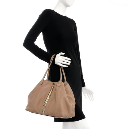 Valentino Garavani Grained Calfskin Va Va Voom Tote Sabbia 2 of 7