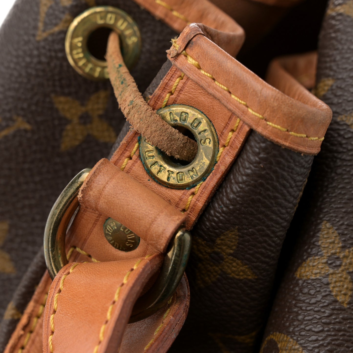 Monogram Noe