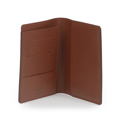Louis Vuitton Monogram Passport Cover 5 of 8