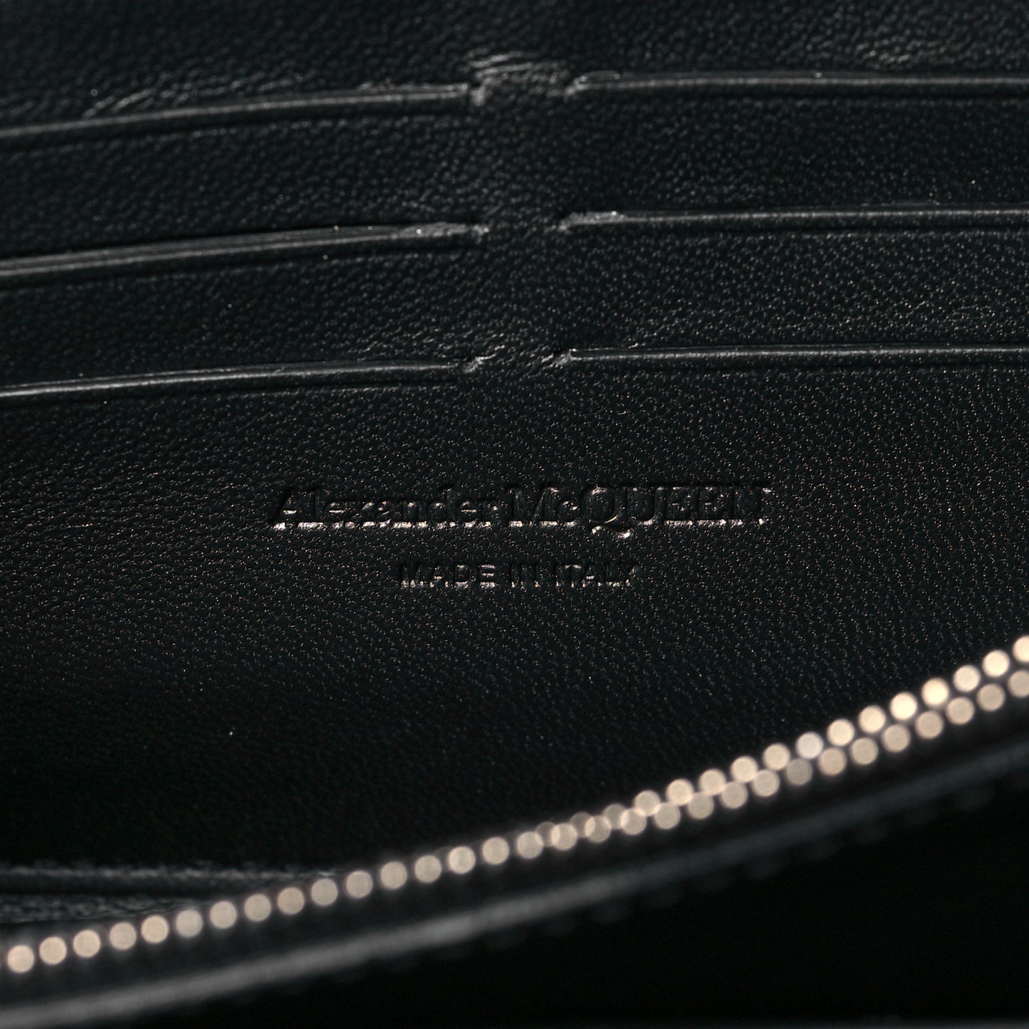 Pebbled Calfskin Skull Wallet on Chain Teint