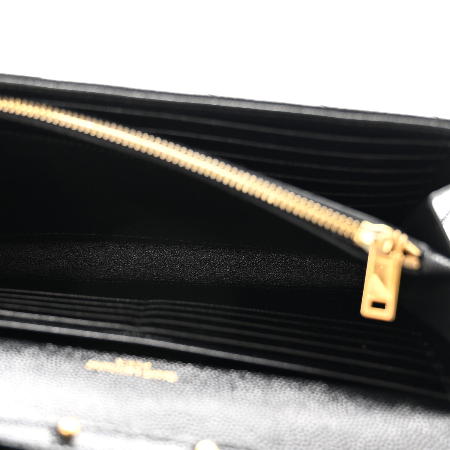 Saint Laurent Grain De Poudre Matelasse Chevron Monogram Chain Wallet Black 4 of 11