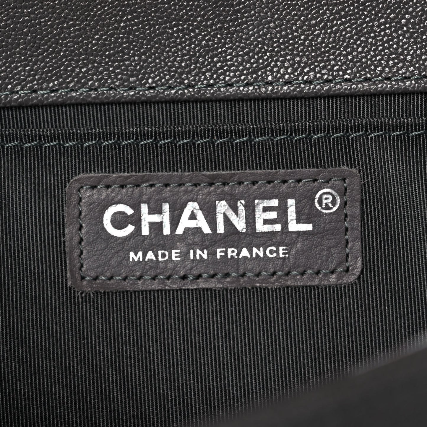 Caviar Quilted Medium Boy Flap Grey