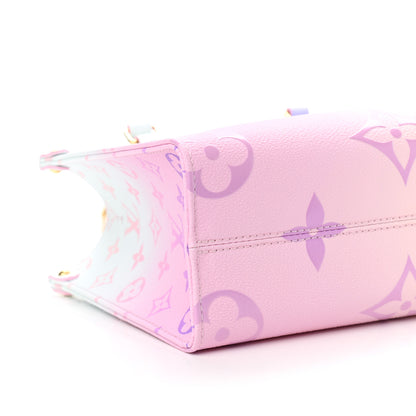 Louis Vuitton Monogram Giant Spring In The City Onthego PM Sunrise Pastel 8 of 9