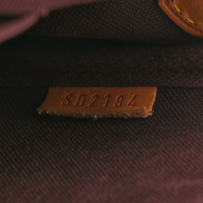 Louis Vuitton Monogram Favorite MM 7 of 11