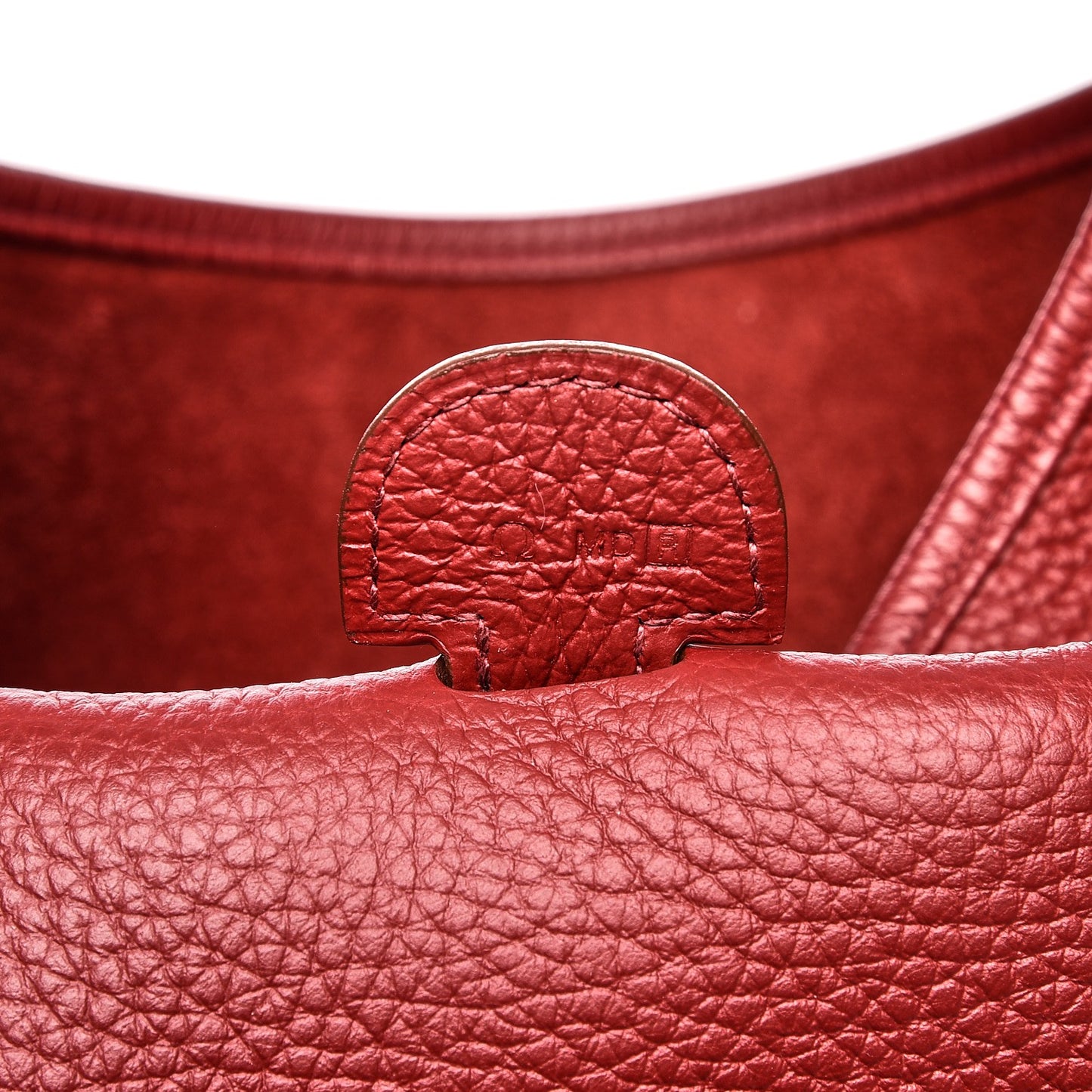 Taurillon Clemence Evelyne III GM Rouge H