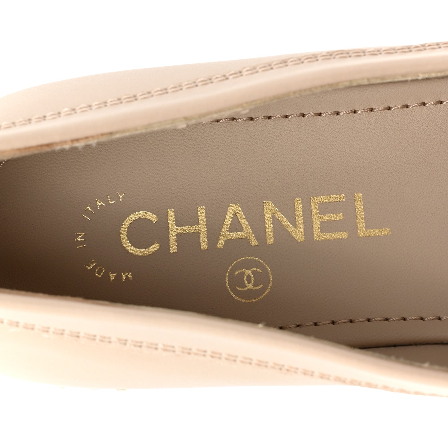 Calfskin CC Chain Mocassin Loafers 39 Beige