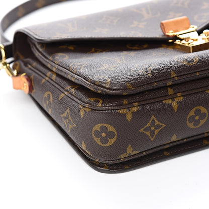 Louis Vuitton Monogram Pochette Metis 8 of 10