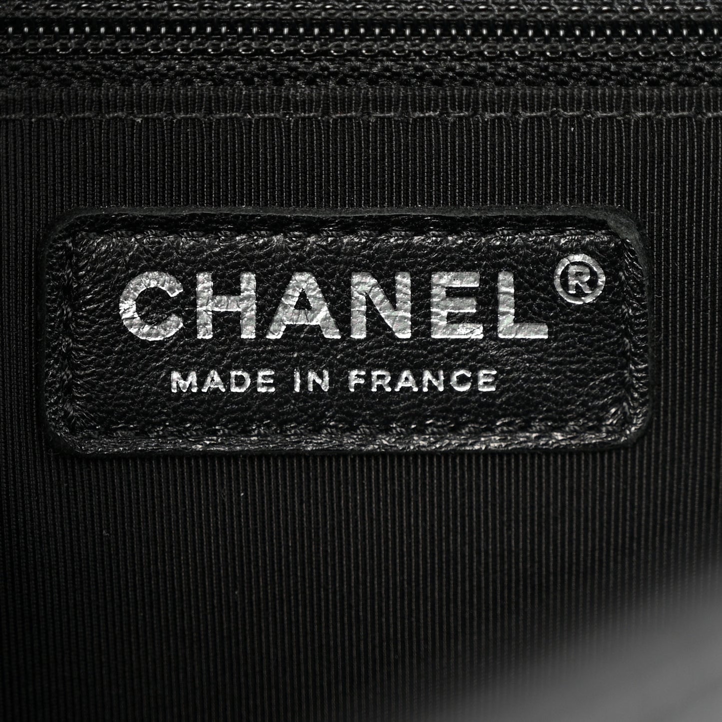 Grained Calfskin Quilted New Medium Boy Flap Black