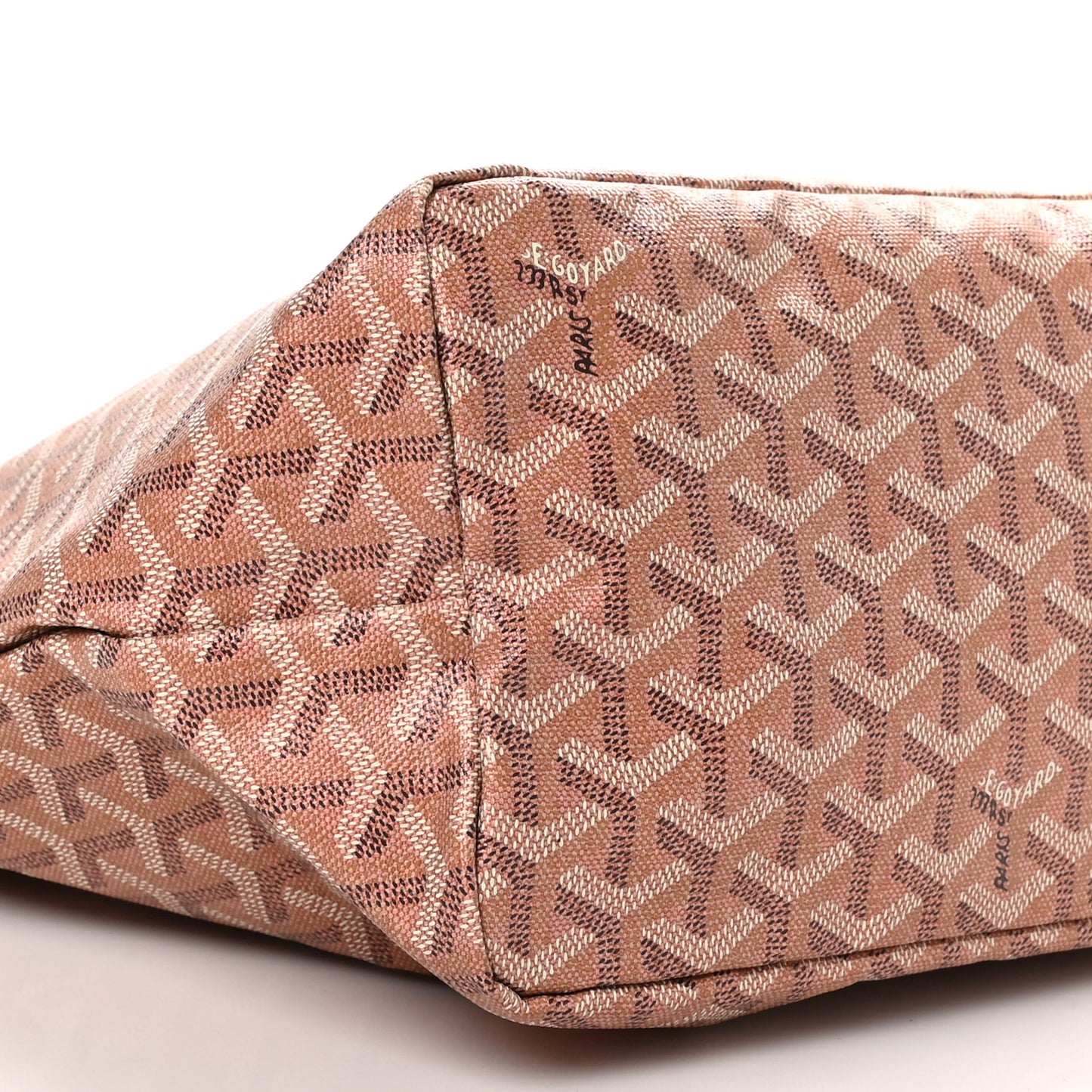Iridescent Goyardine Saint Louis PM Pearly Coral