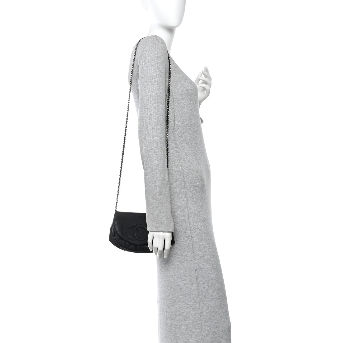 Lambskin Half Moon Wallet On Chain WOC Black