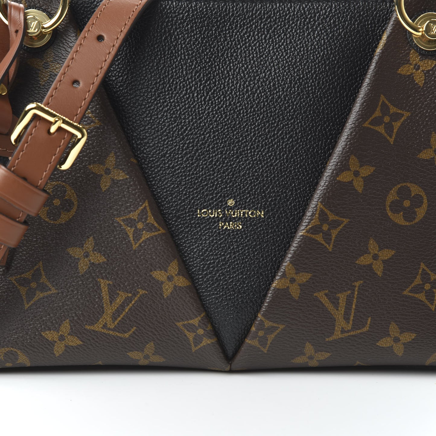 Monogram V Tote BB Black