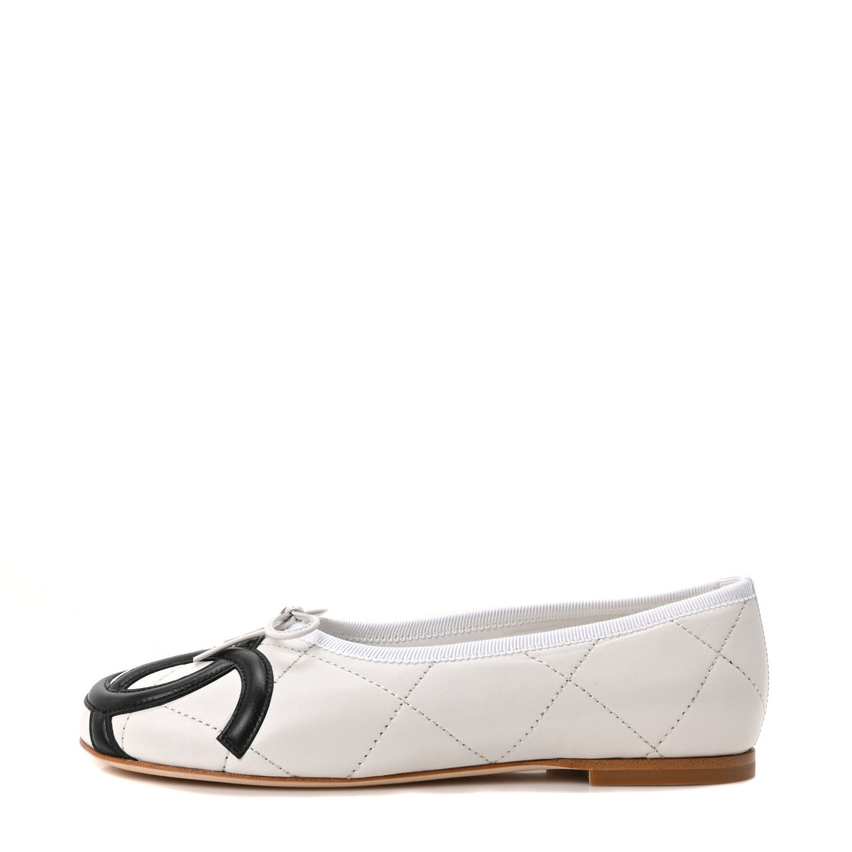 Chanel Lambskin Quilted CC Cambon Ballet Flats 35 White Black 1 of 10
