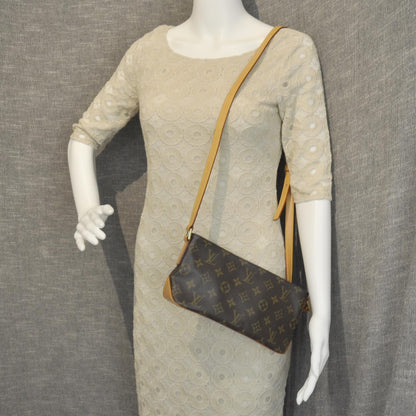 Louis Vuitton Monogram Trotteur 2 of 8