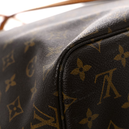 Louis Vuitton Monogram Neverfull MM 9 of 28