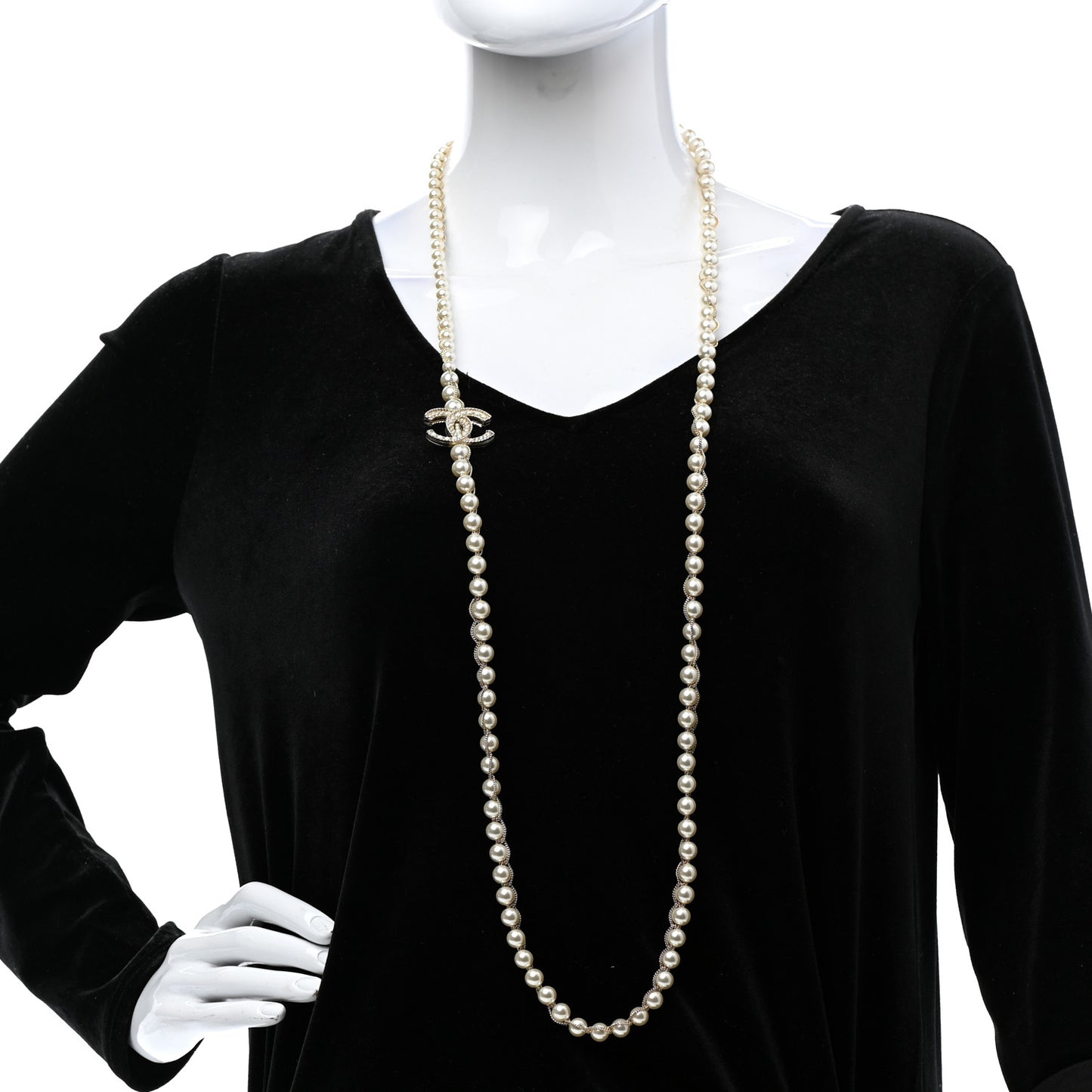 Graduated Pearl CC Long Necklace Gold