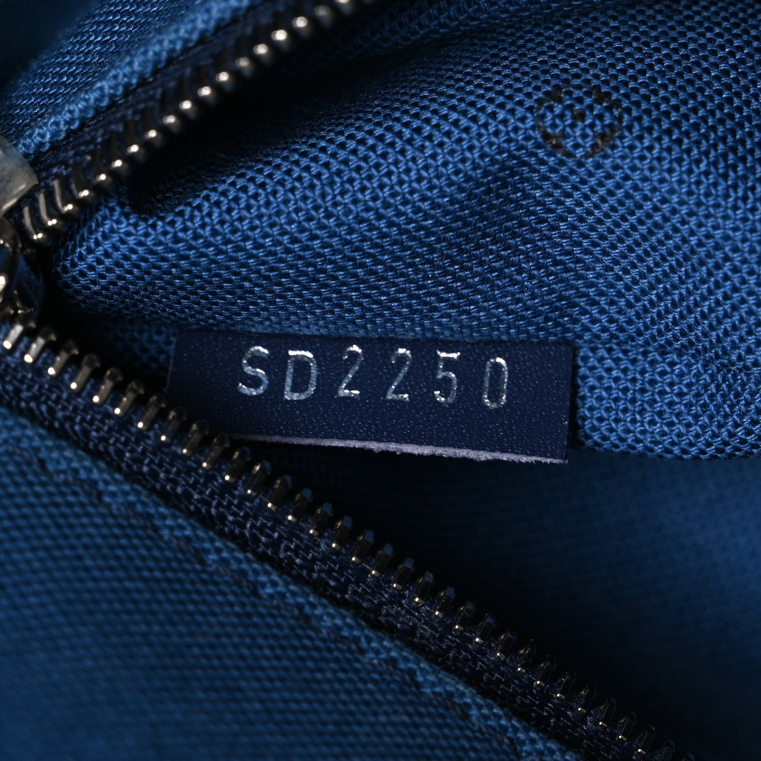 Louis Vuitton Monogram Escale Onthego GM Blue 8 of 11