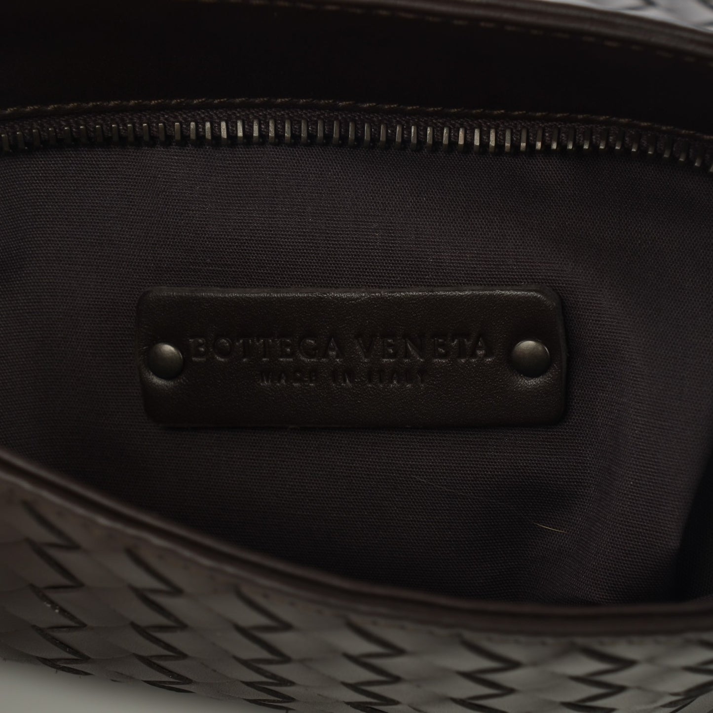 Calfskin Intrecciato VN Small Messenger Bag Ebano