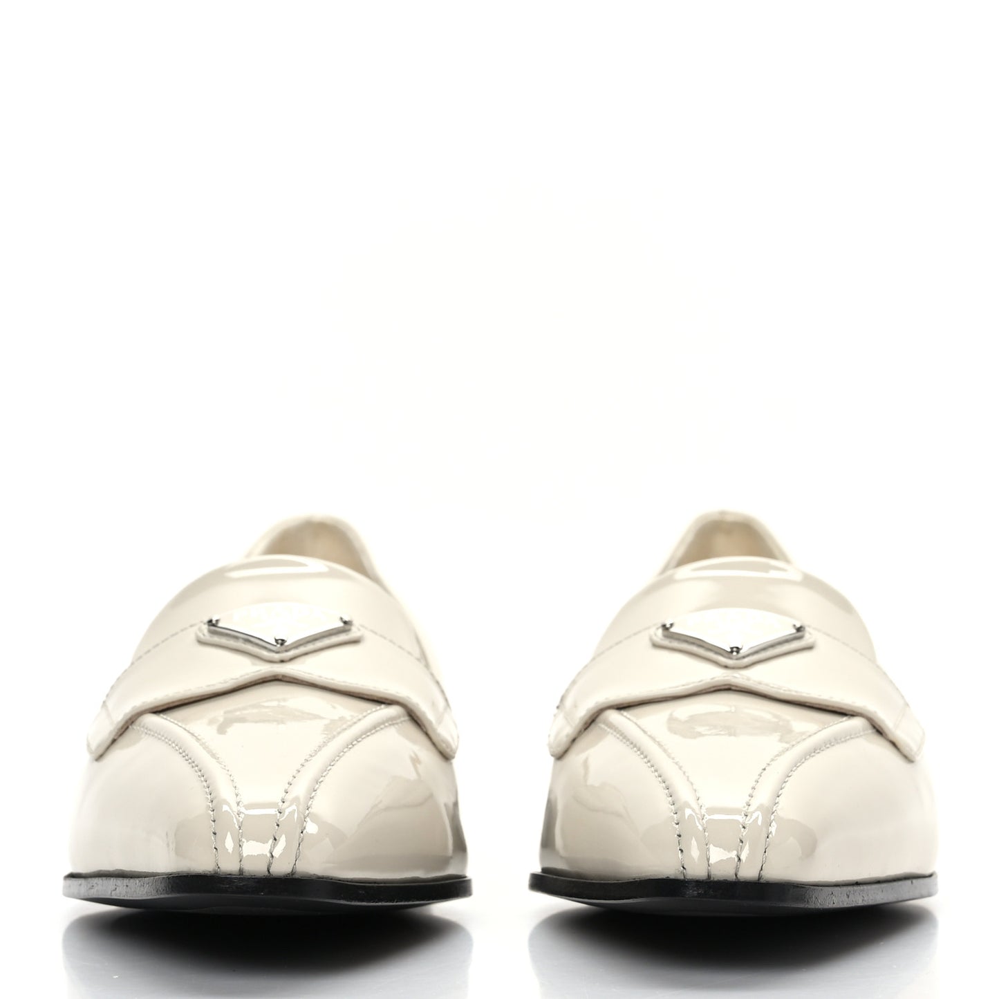 Vernice Metal Triangle Logo 25mm Loafers 37.5 Avorio
