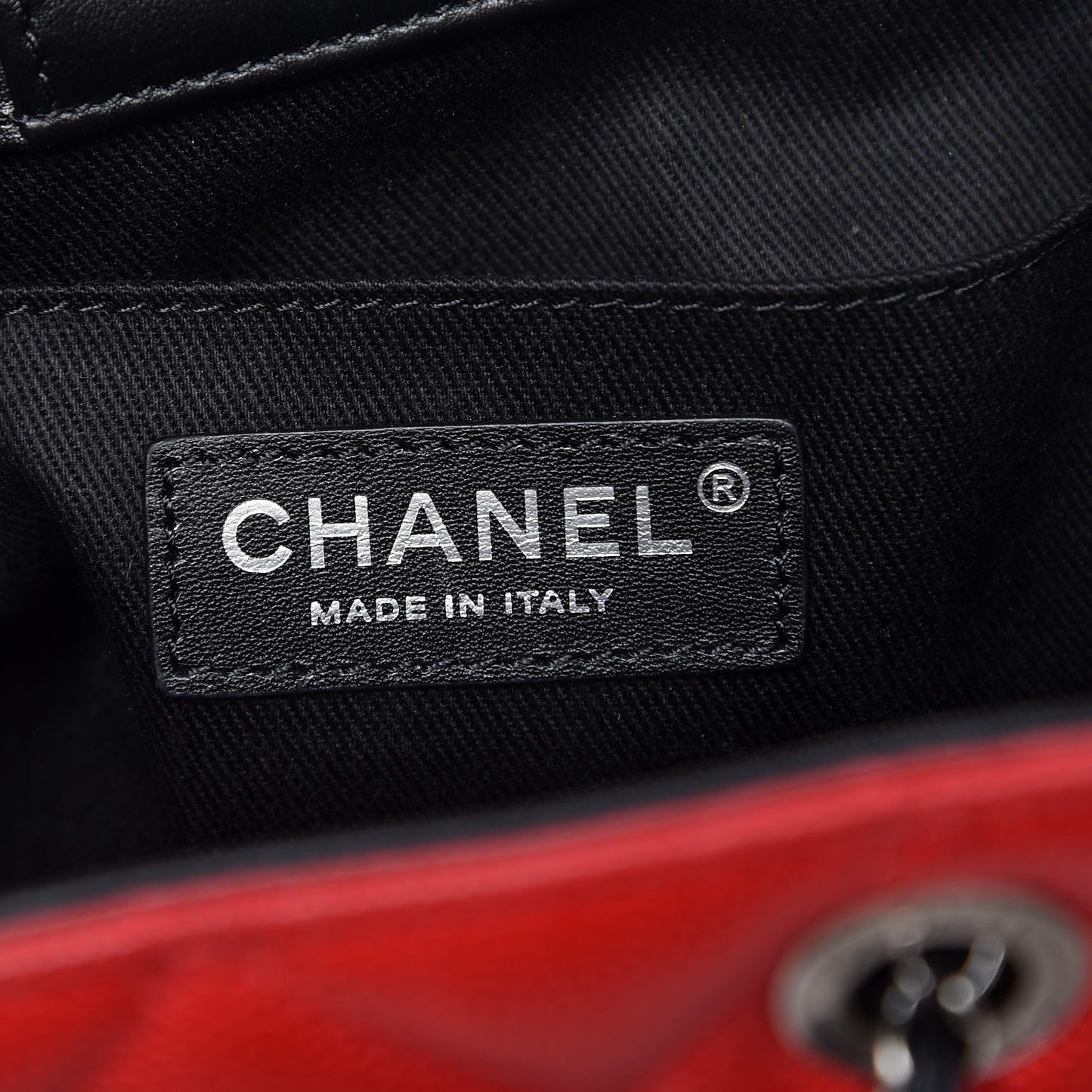 Caviar Quilted Small CC Bucket Bag Red Black