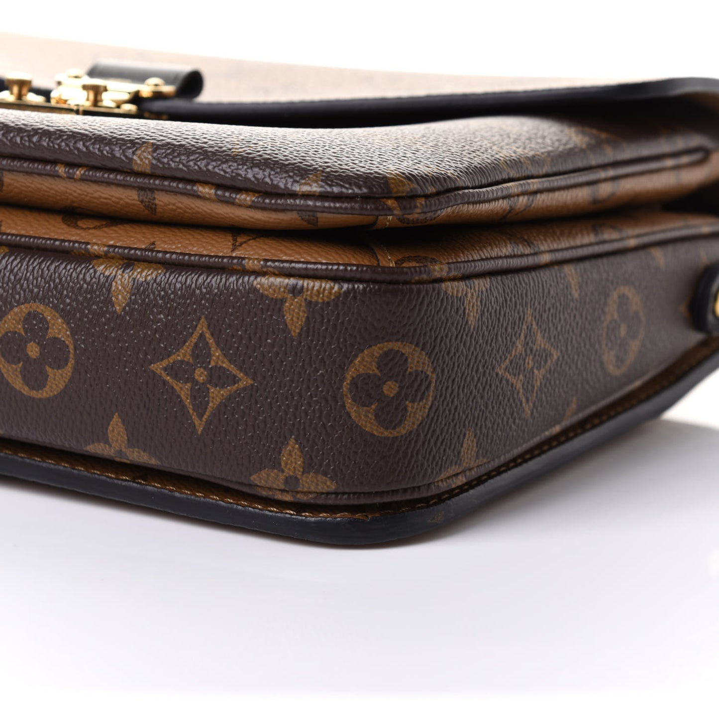 Reverse Monogram Pochette Metis