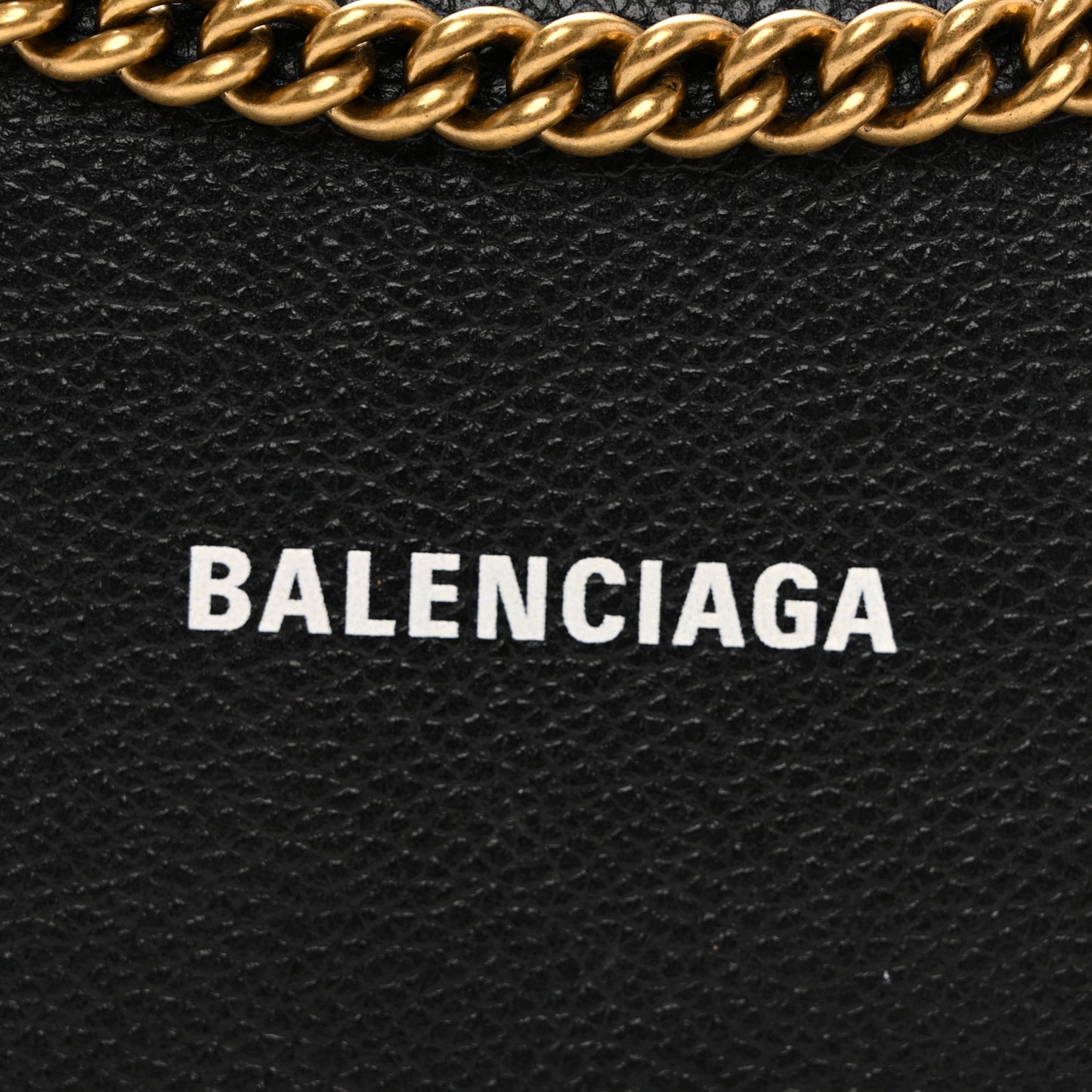 Grained Calfskin Logo Cash Phone Holder Wallet On Chain Black White