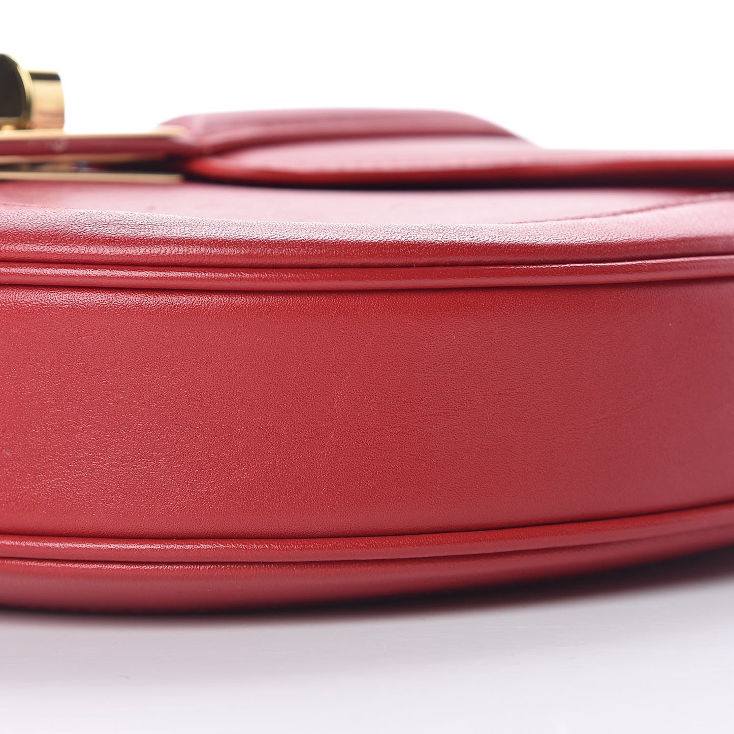 Satinated Calfskin Besace Small 16 Red