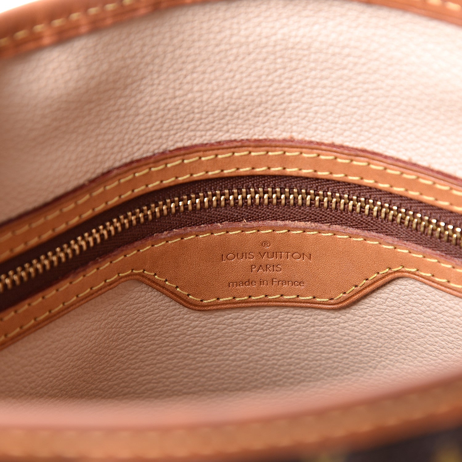 Louis Vuitton Monogram Petit Bucket 23 5 of 9