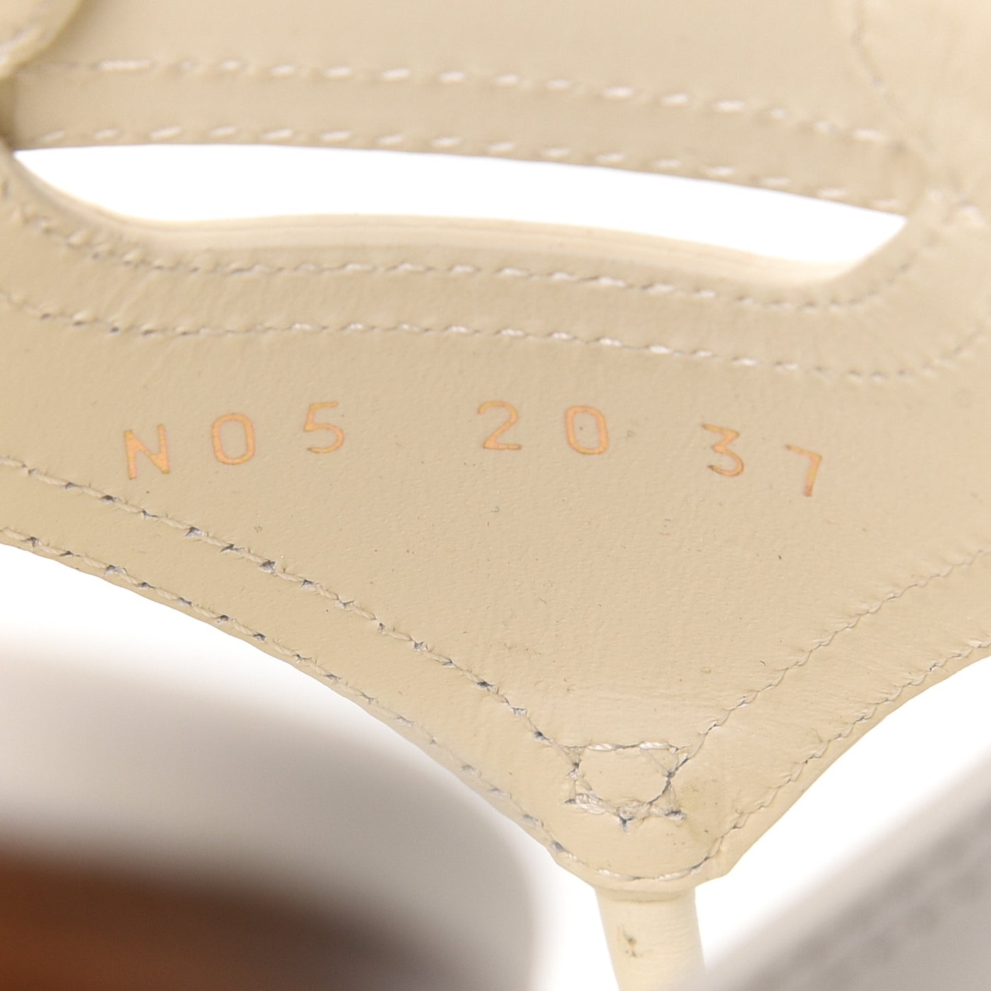 Calfskin 30 Montaigne Thong Sandals 37 White
