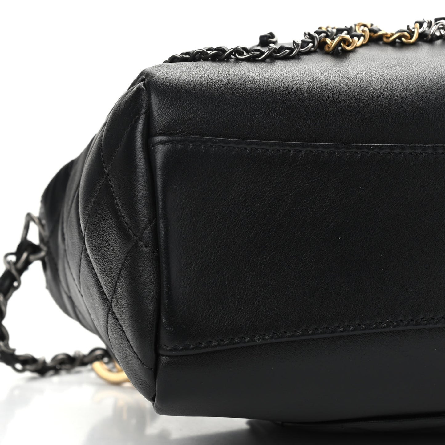 Calfskin Chain 20s Signature Hobo Black