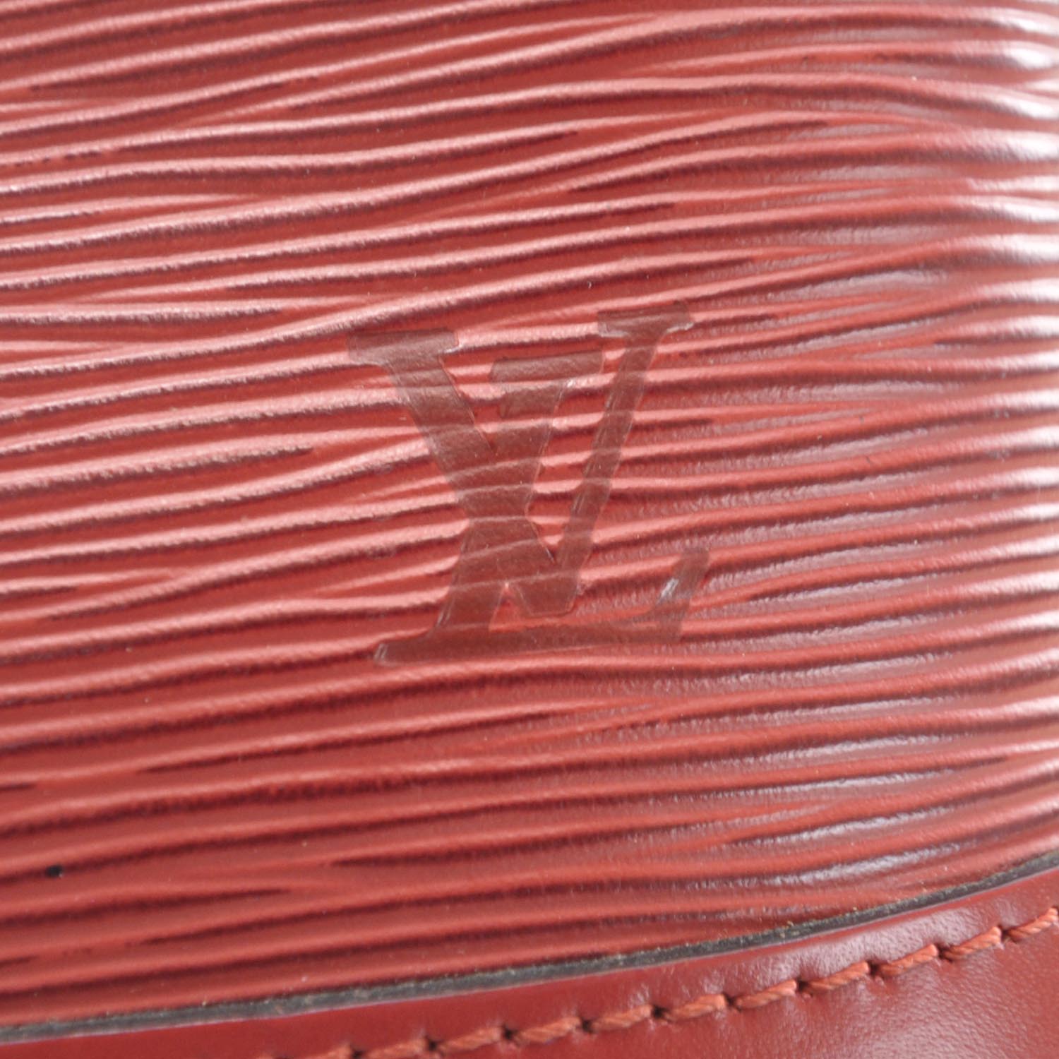 Louis Vuitton Epi Alma Red 9 of 10
