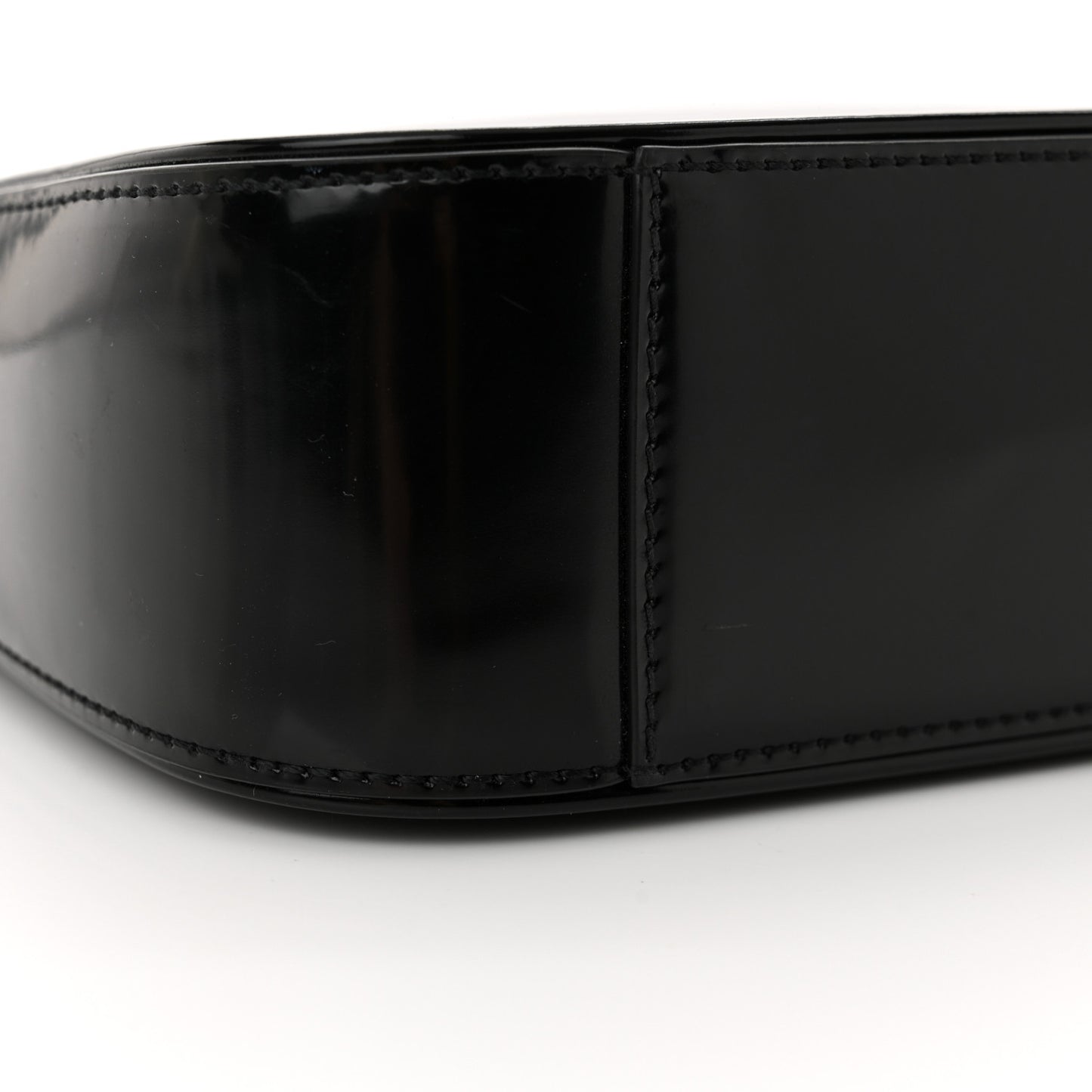 Patent Le 5 A 7 Monochrome Hobo Black