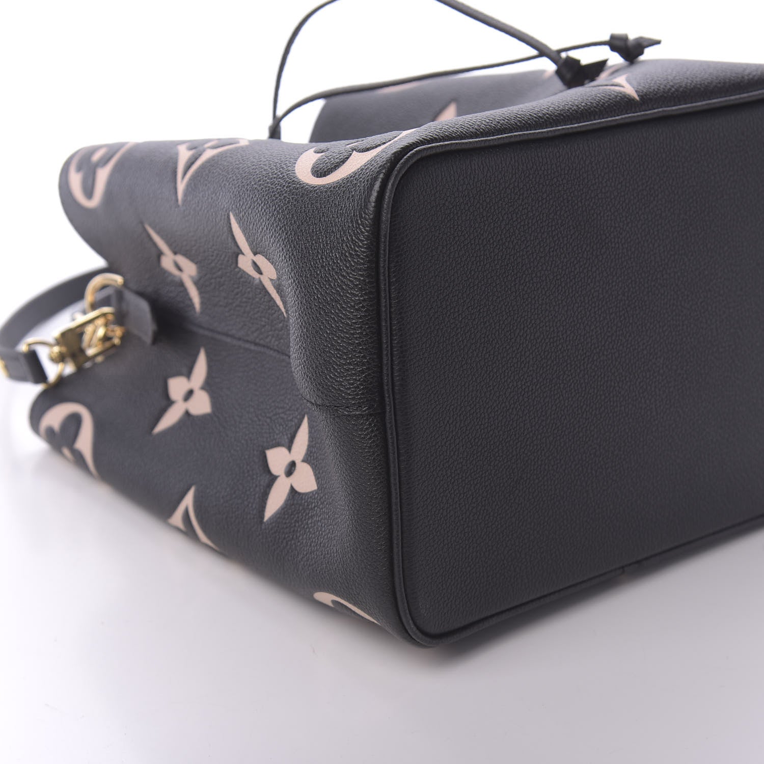 Louis Vuitton Empreinte Monogram Giant Neonoe MM Black Beige 6 of 11