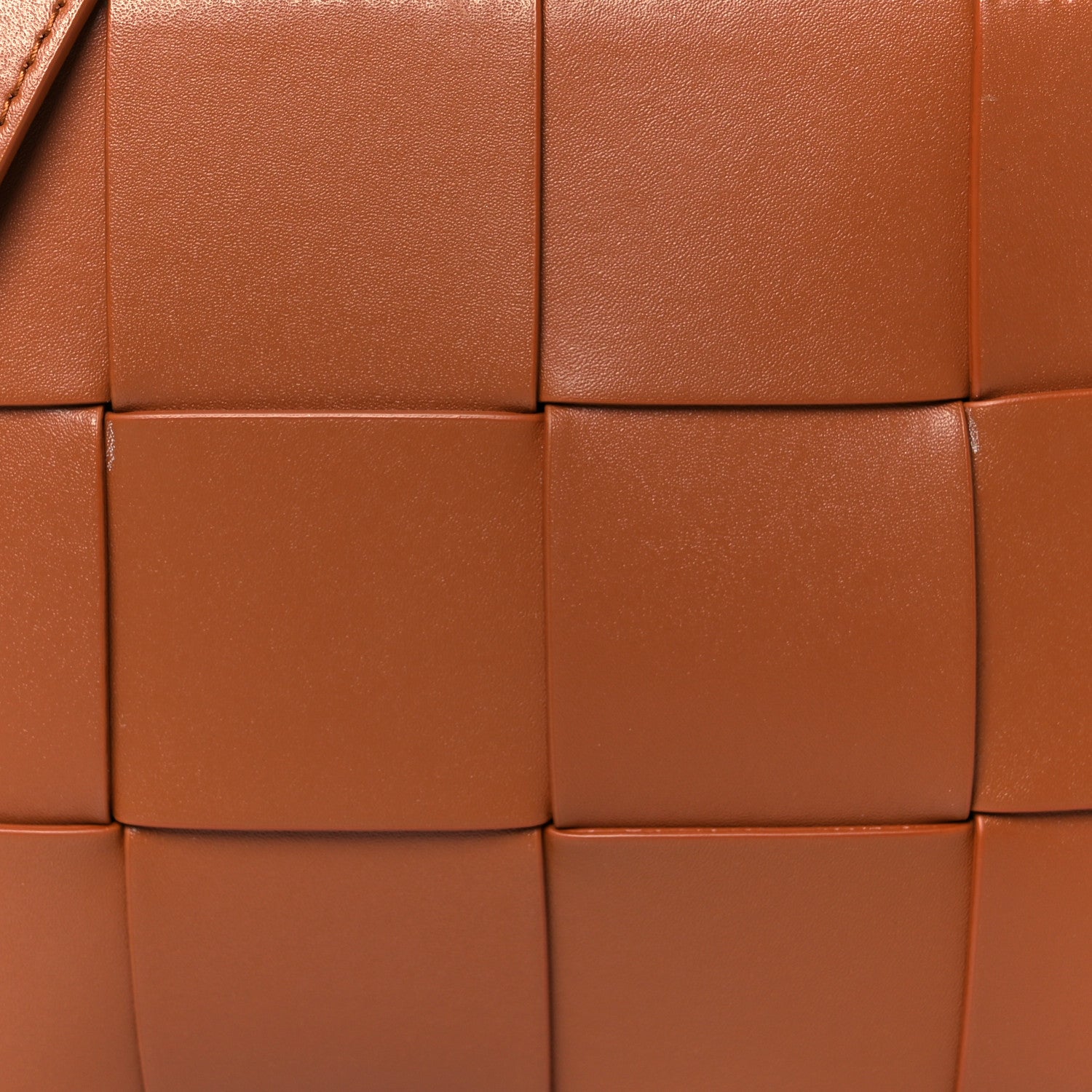 Bottega Veneta Lambskin Maxi Intrecciato Cassette Camera Bag Caramel 7 of 9
