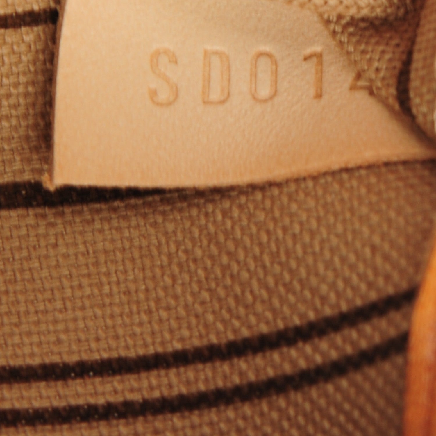 Louis Vuitton Monogram Neverfull MM 8 of 8
