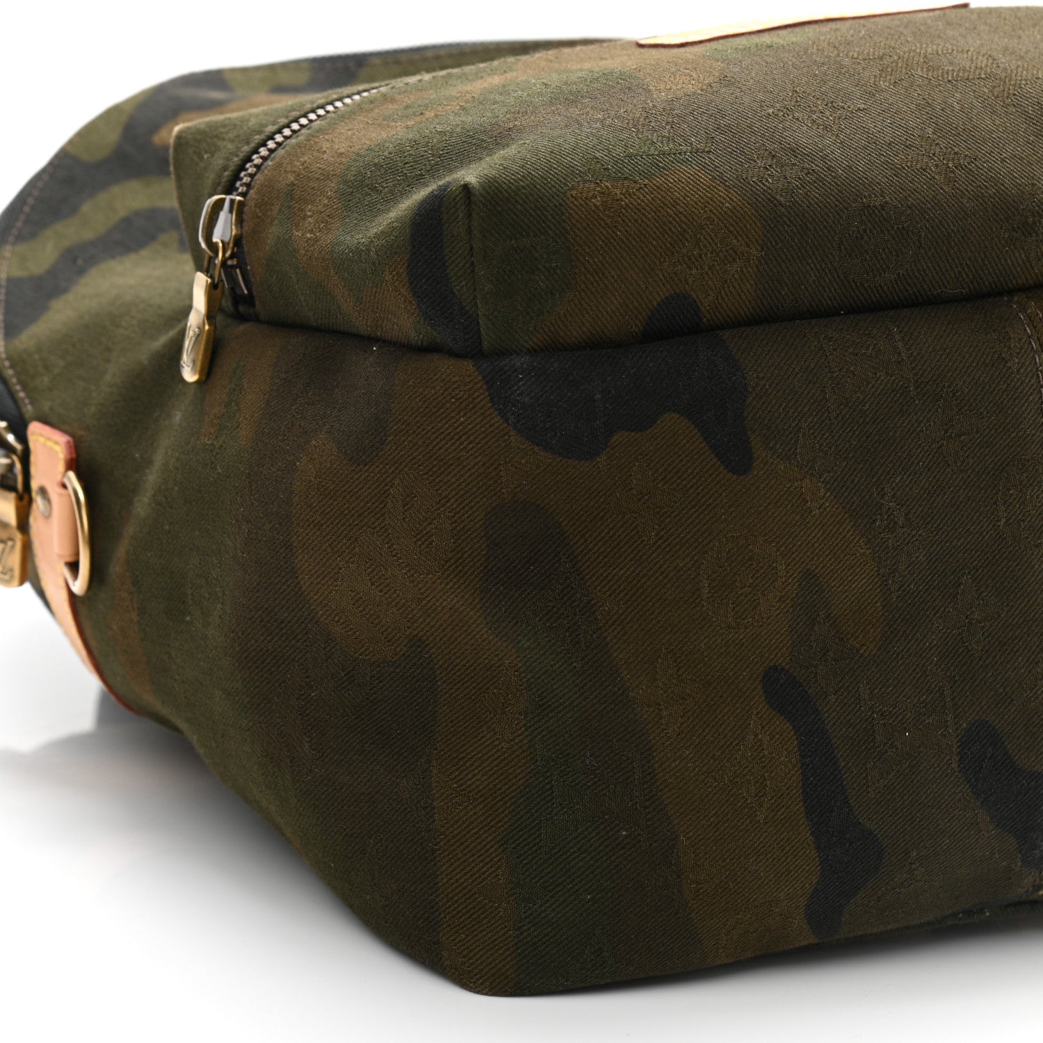 Louis Vuitton X SUPREME Canvas Camouflage Apollo Backpack 9 of 10