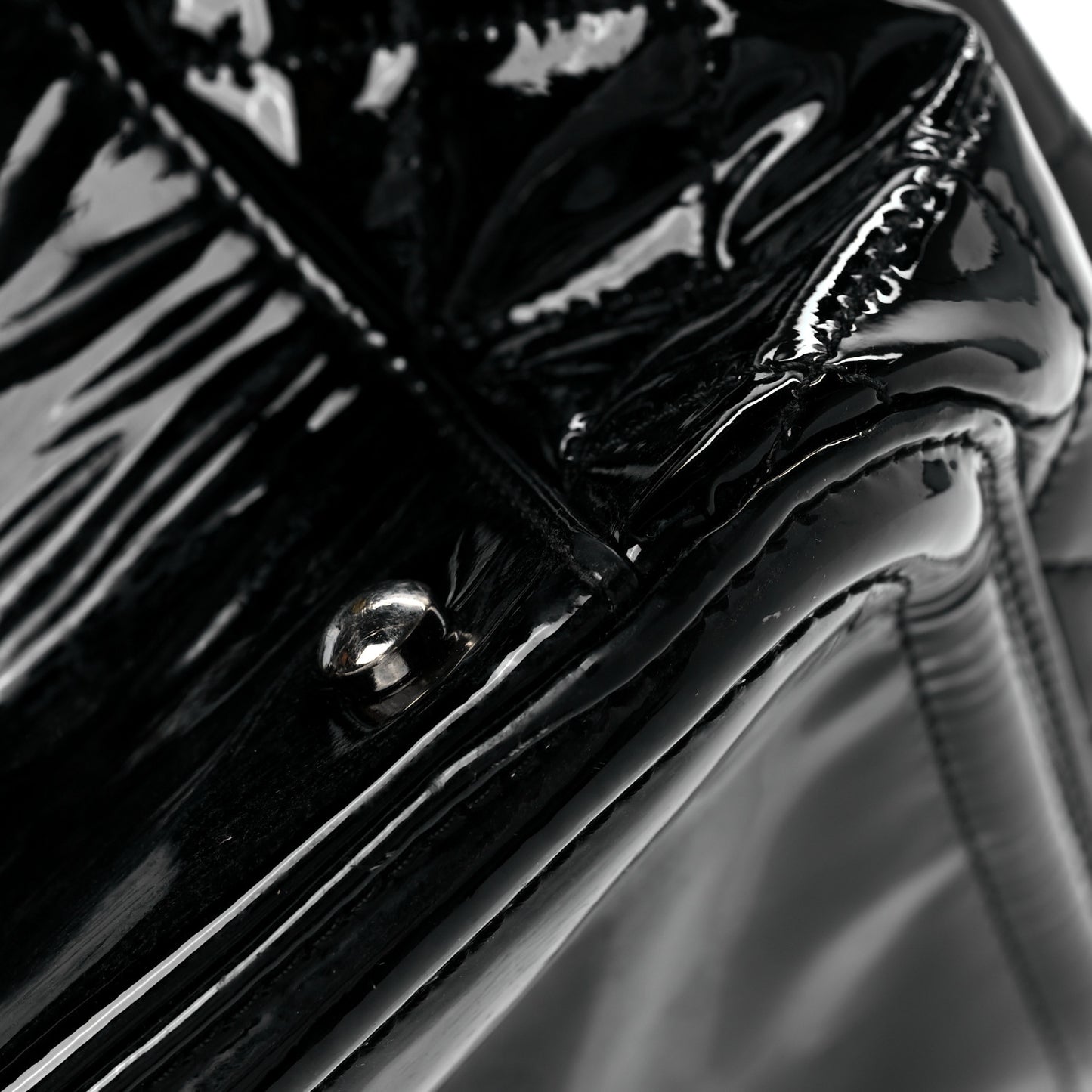 Vinyl CC Lipstick Accordion Flap Black