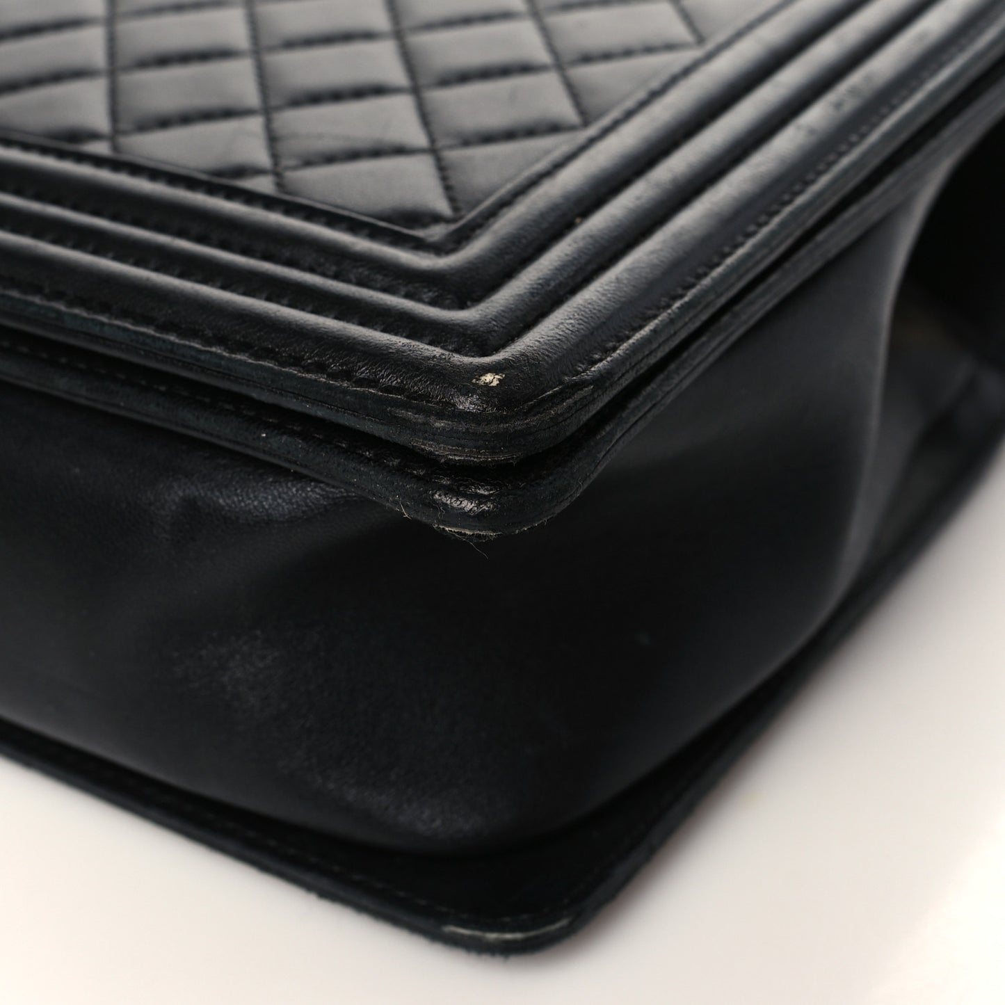 Lambskin Quilted New Medium Boy Flap Black