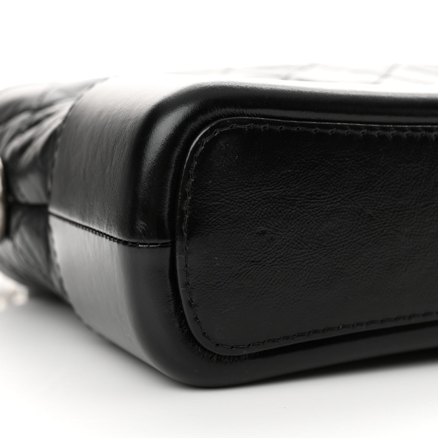 Aged Calfskin Quilted New Medium Gabrielle Hobo Black