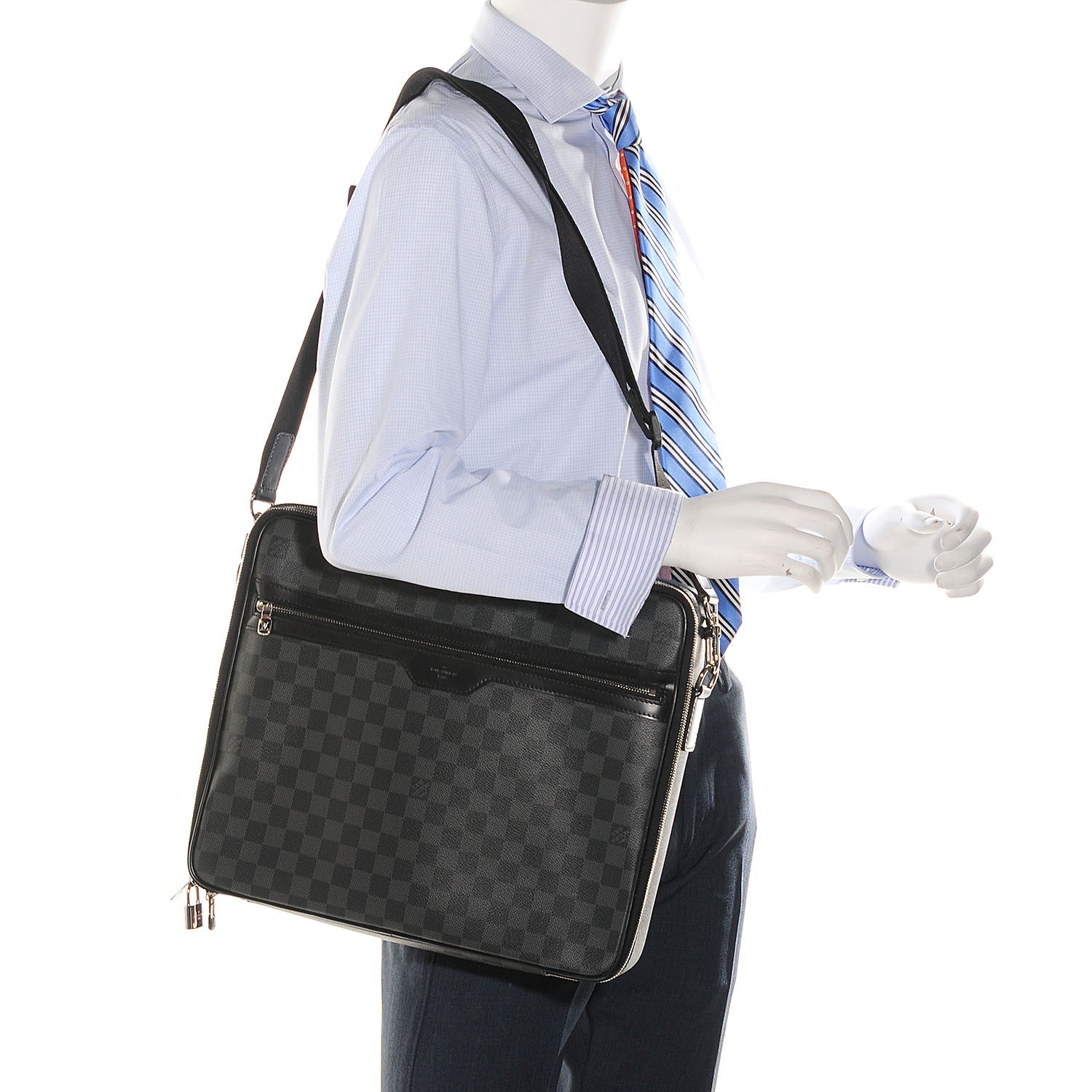 Louis Vuitton Damier Graphite Steeve 2 of 8