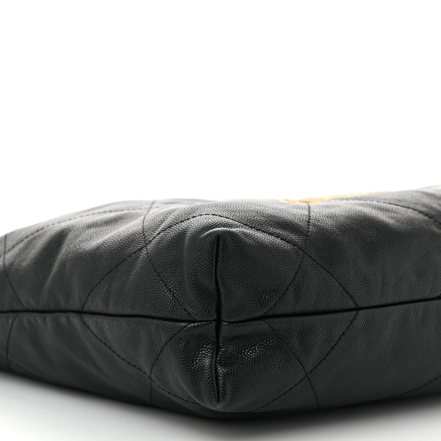Shiny Caviar Quilted Small Chanel 22 Black