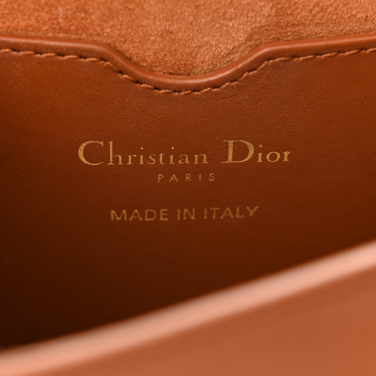 Box Calfskin Medium Bobby Flap Camel