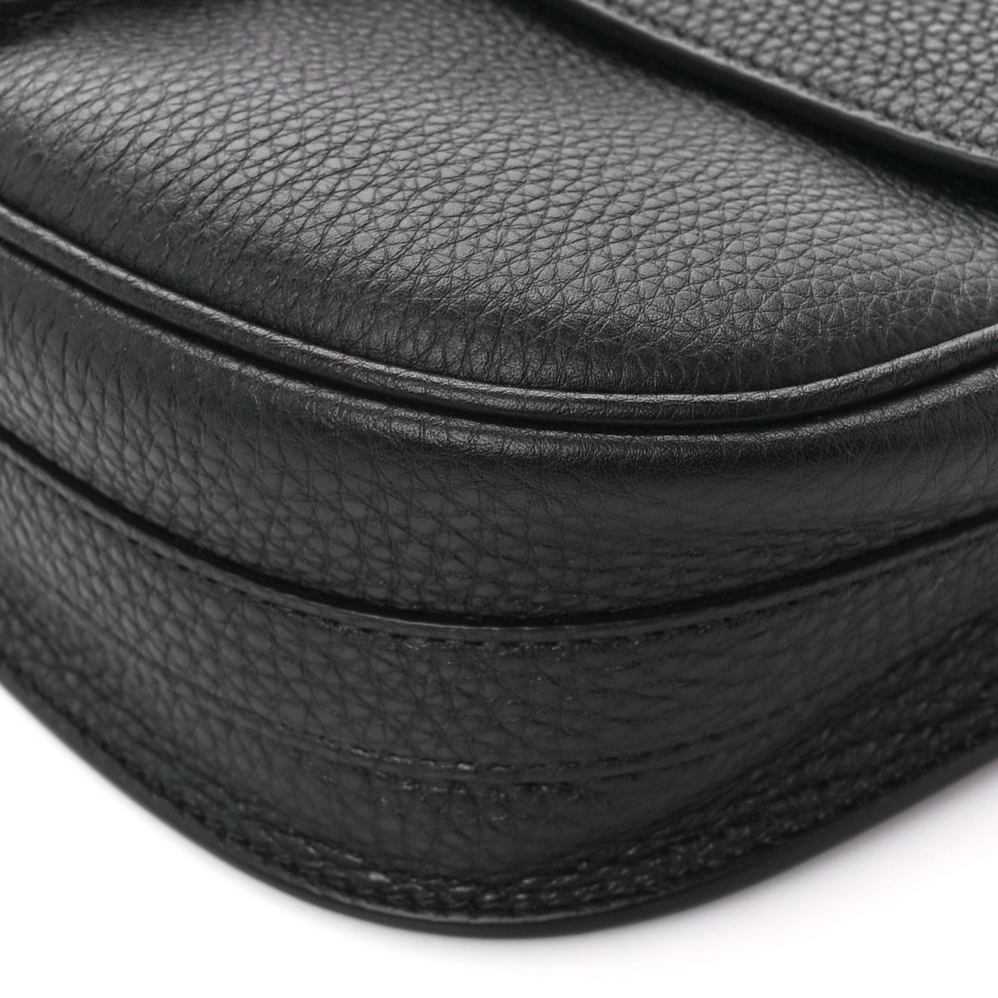 Grained Calfskin Medium Bobby Flap Black